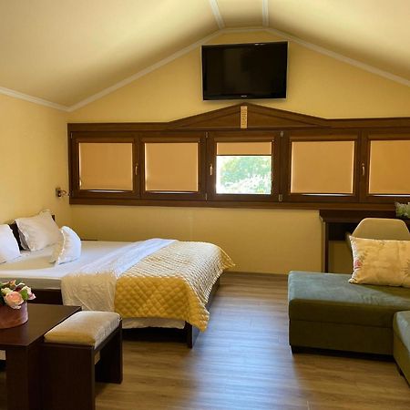 Casa Maria Magdalena Motel Lipova Ngoại thất bức ảnh