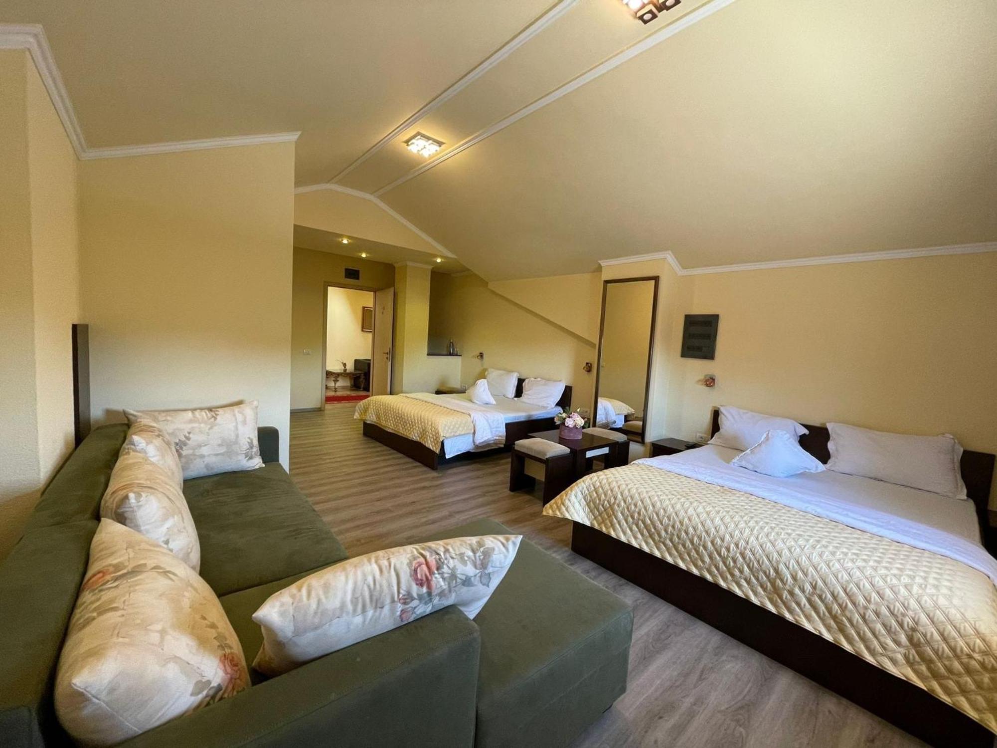 Casa Maria Magdalena Motel Lipova Ngoại thất bức ảnh