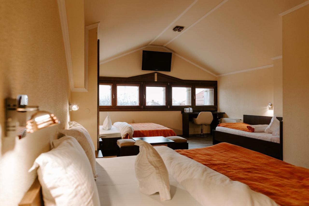 Casa Maria Magdalena Motel Lipova Ngoại thất bức ảnh