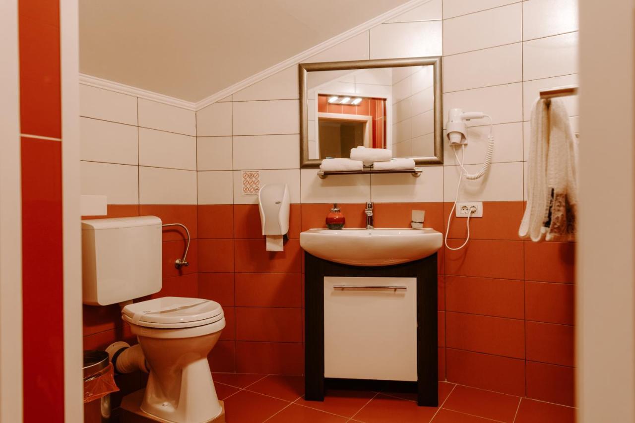 Casa Maria Magdalena Motel Lipova Ngoại thất bức ảnh
